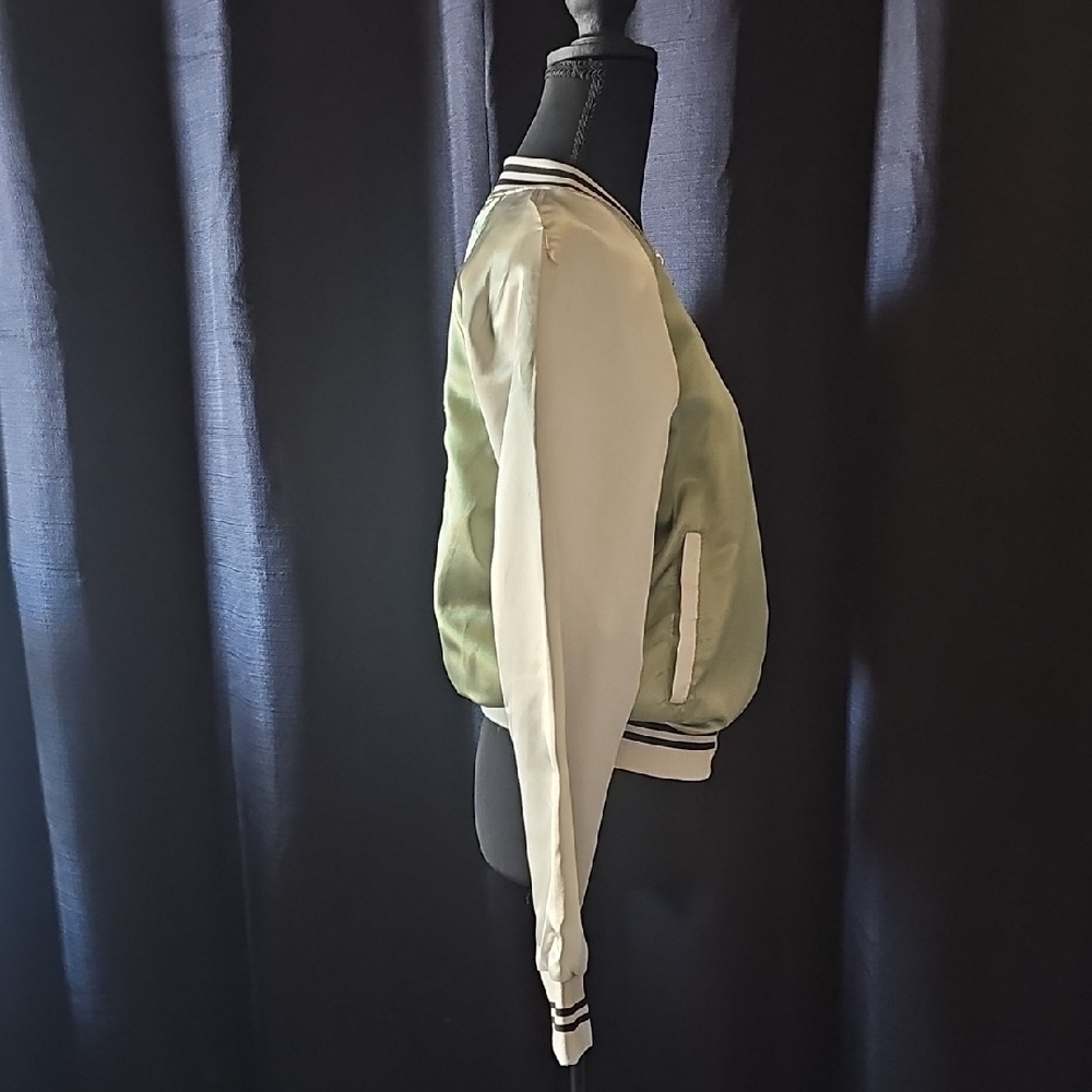 Green and White Bomber Jacket with Ribbed Cuffs - Picture 6 of 7